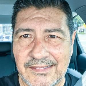 Meet your Posher, Luis